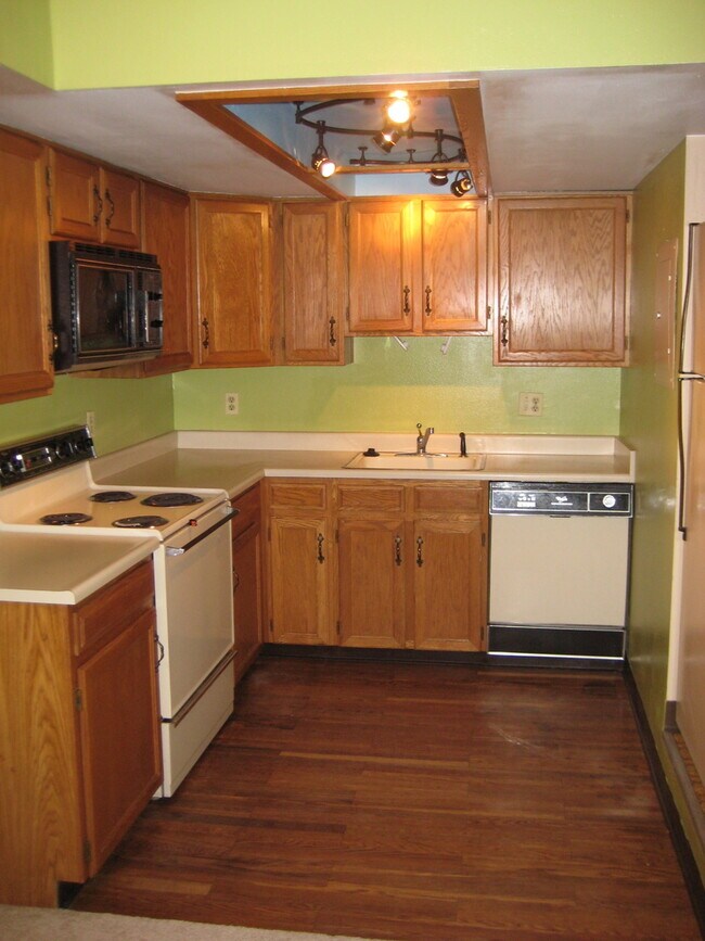 Foto del edificio - Gold Run 1 bedroom, 1 bath  - Available fo...