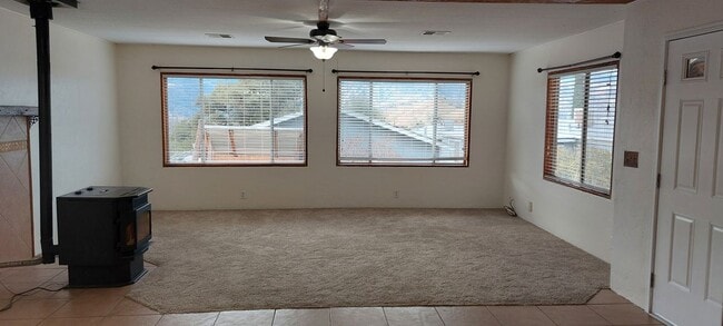 Building Photo - 2324 Bodfish Canyon Rd