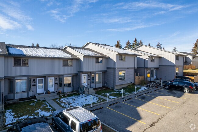 Building Photo - Hunter Estates