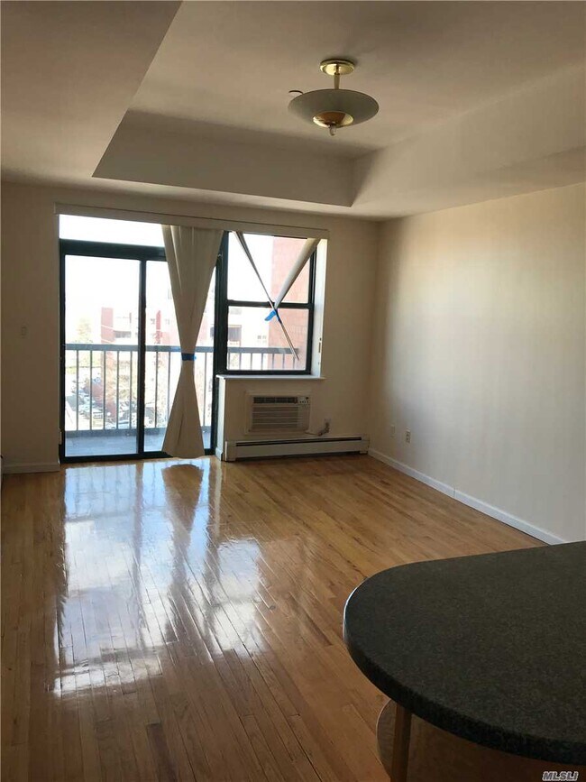 Foto del edificio - 142-18 38th Ave