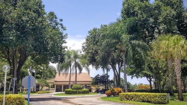 Foto del edificio - 109 Gardens Dr