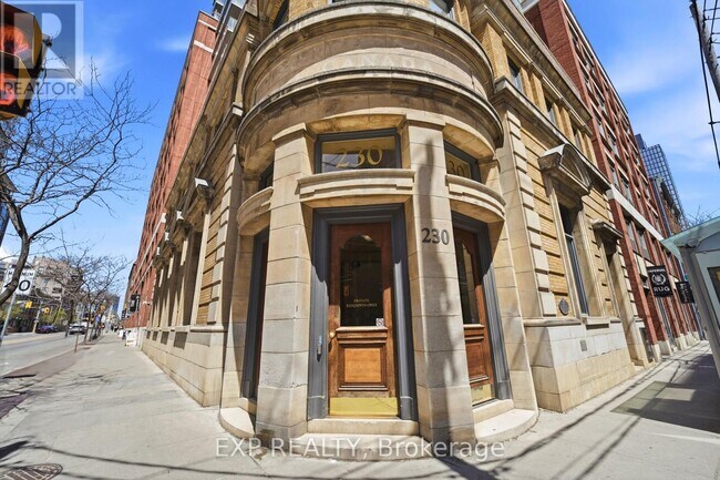 Photo du bâtiment - 230 King St E