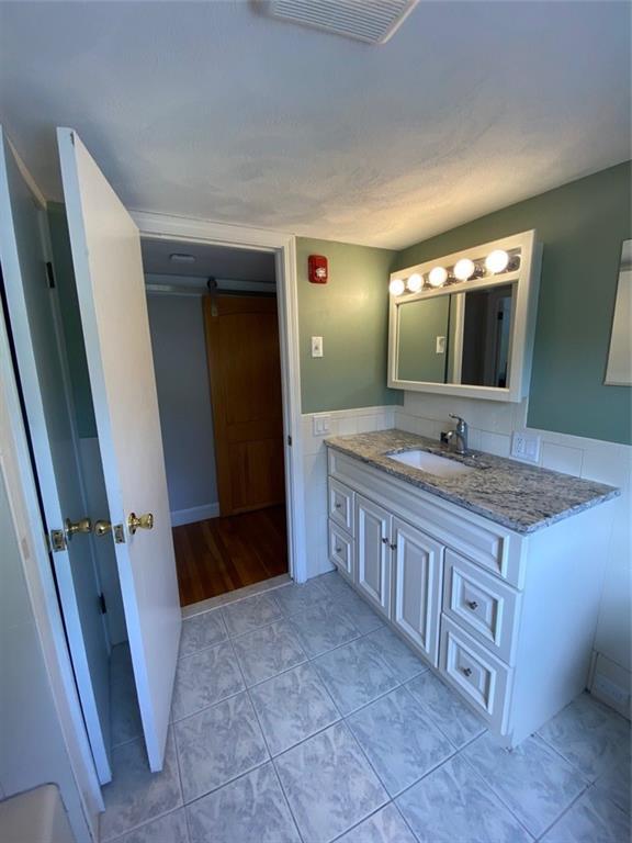 Foto del edificio - 842 Oaklawn Ave