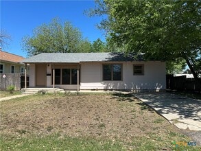 Building Photo - 726 E Humphreys St