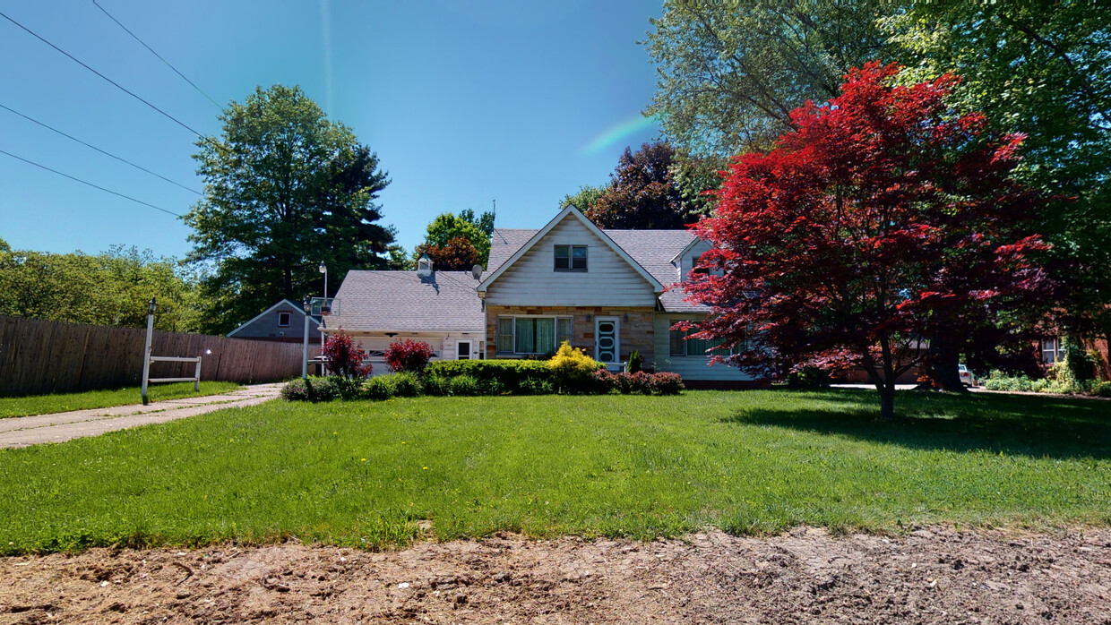 Primary Photo - 5848 Brecksville Rd