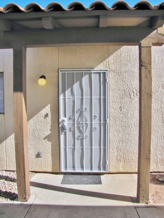 Building Photo - 3BR/2BA,1012 sq.ft. apartment at Casitas Place in Sierra Vista, AZ
