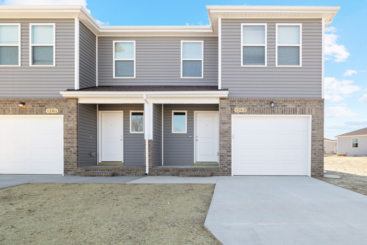 Foto principal - New Build- 2 Story Duplex in Westbury Gardens