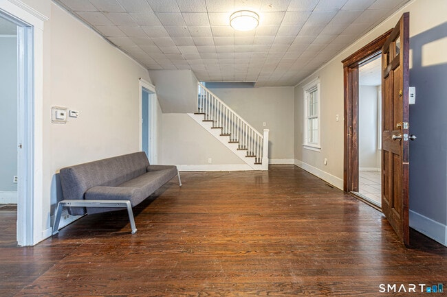 Building Photo - 941 1st Ave