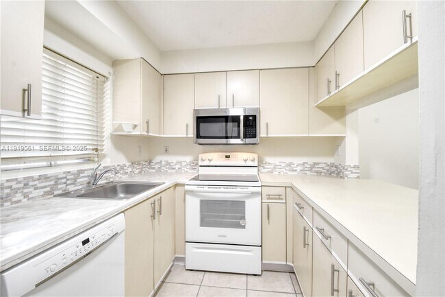 Foto del edificio - 14900 SW 82nd Terrace