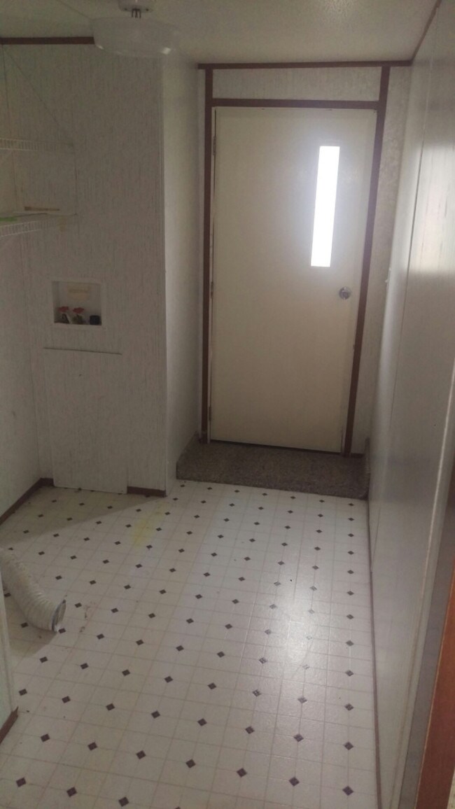 Foto del edificio - 15 Spark LN.