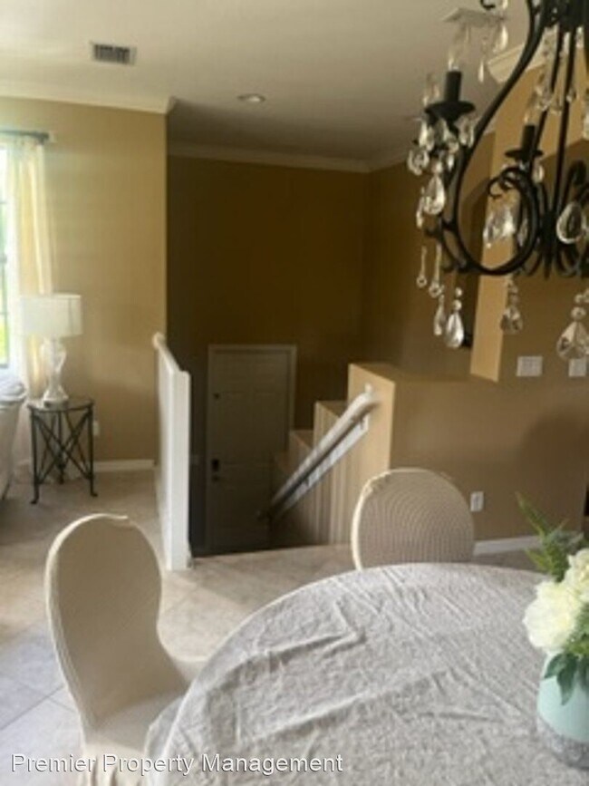 Foto del edificio - 3 br, 2.5 bath House - 8949 Malibu Street ...