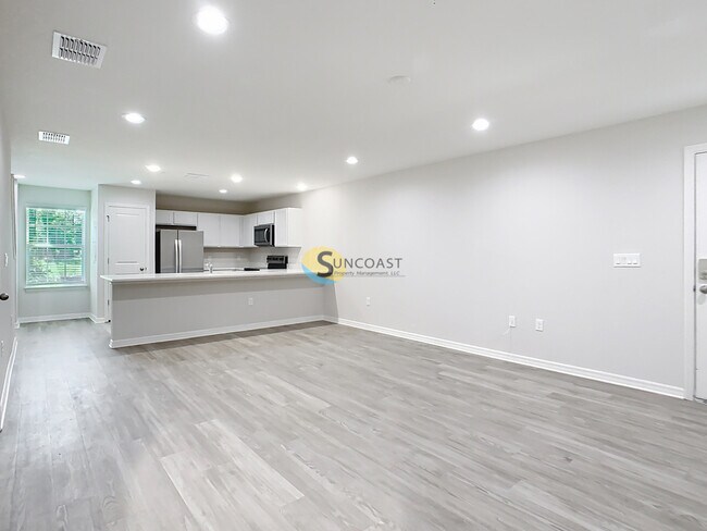 Building Photo - 3821 SW 43rd Ct
