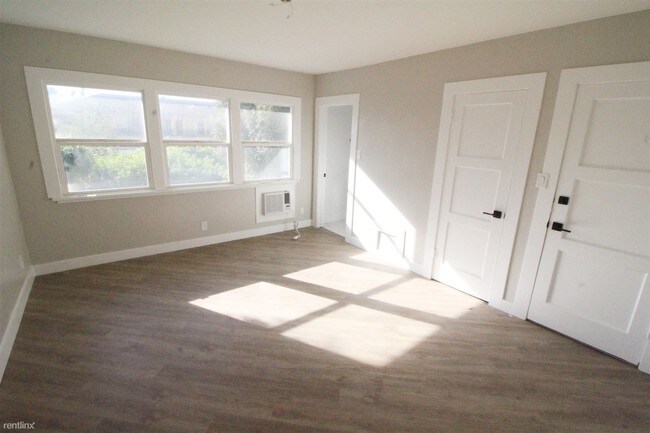 Foto del edificio - 5418 Carlton Way