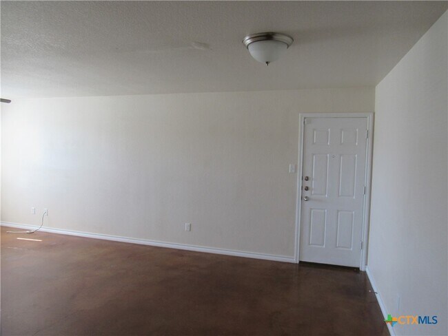 Foto del edificio - 2906 Starlight Dr