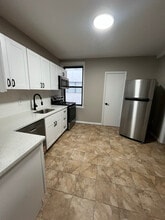 Building Photo - 150 S Harrison St