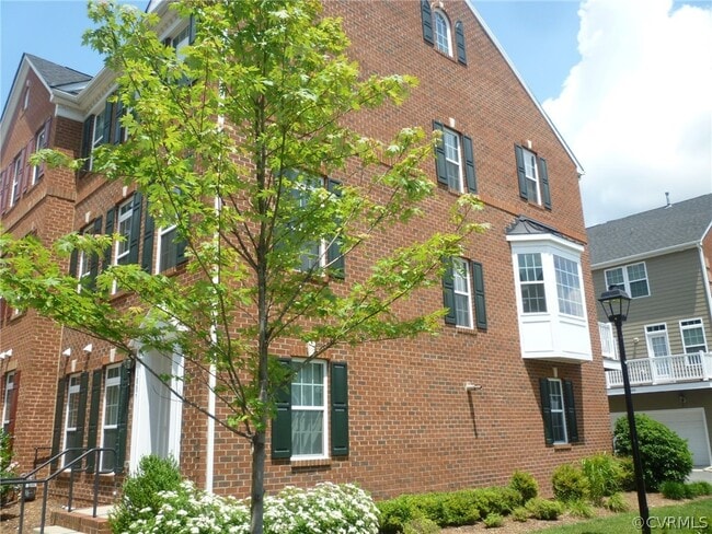 Building Photo - 3807 Fish Pond Ln