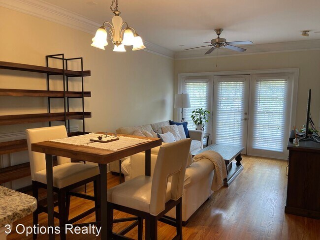 Foto del edificio - 3779 Ashford Creek Ave NE