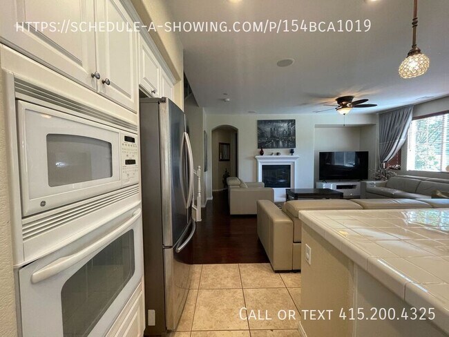 Foto del edificio - 4176 Lake Cir Dr