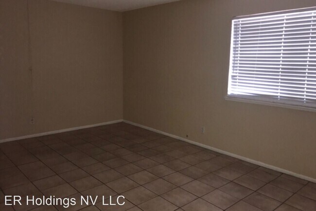 Building Photo - 2 br, 1 bath House - 5801 Smoke Ranch Road...