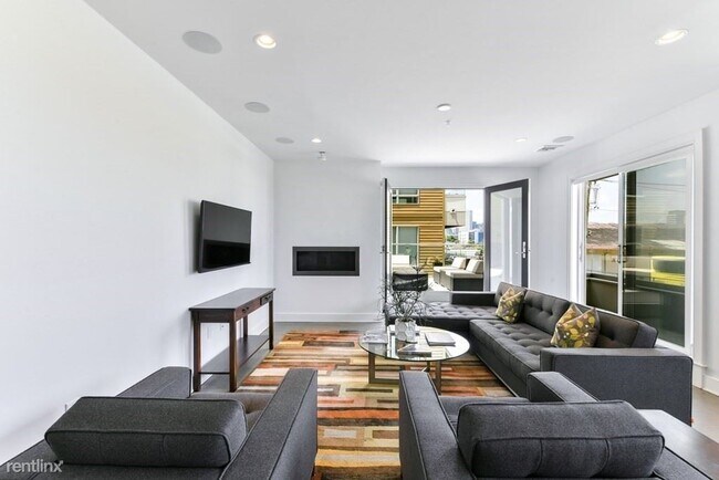 Building Photo - 1 br, 1 bath Condo - 405 W 1st St