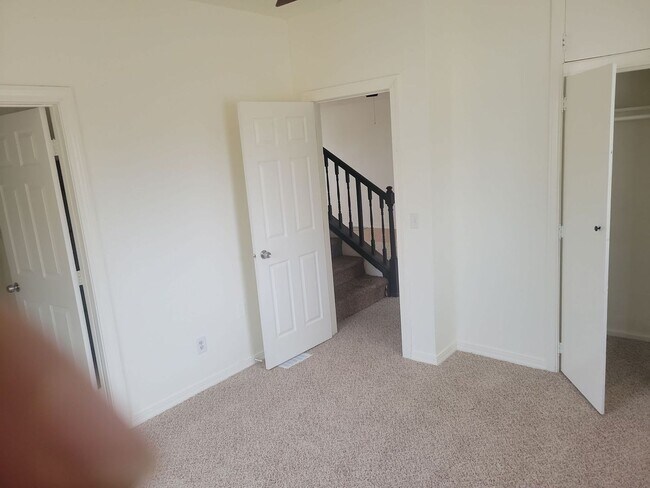 Building Photo - 3 bed, 2 bath house for rent in Shoshone, ID