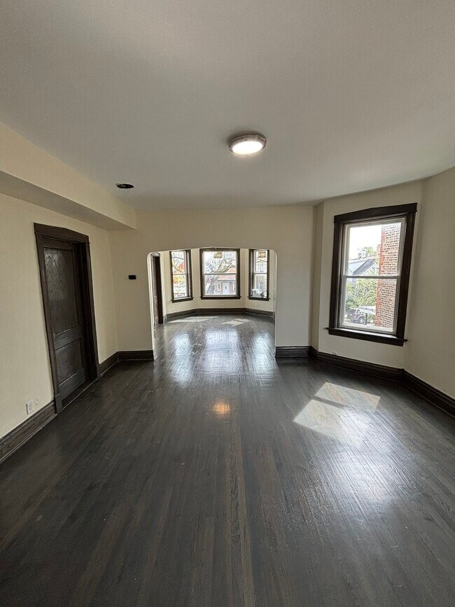 Foto del edificio - 1538 N Avers Ave