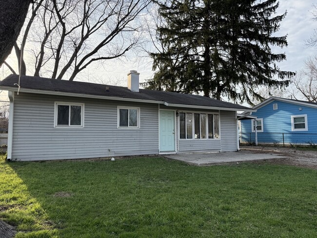 Photo - 3138 Midvale Dr House