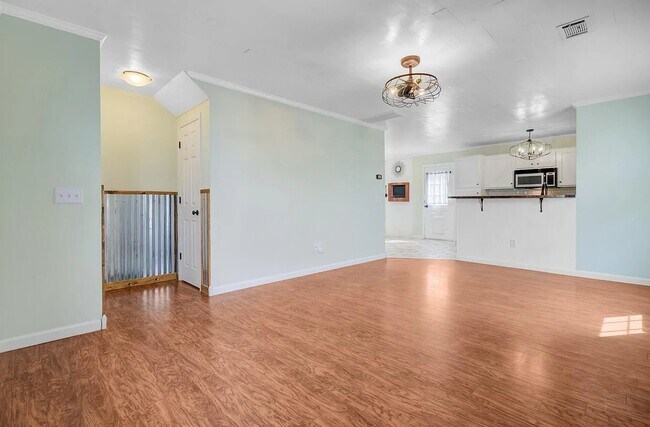 Building Photo - 236 Emerald Isle Dr