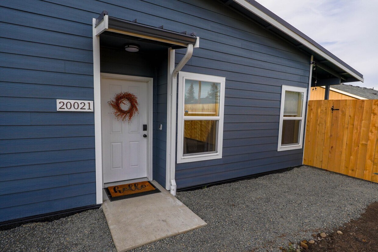 Primary Photo - Gated Community A/C Almost New Home in Cen...