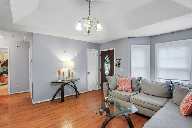 Foto del edificio - 151 Renaissance Way