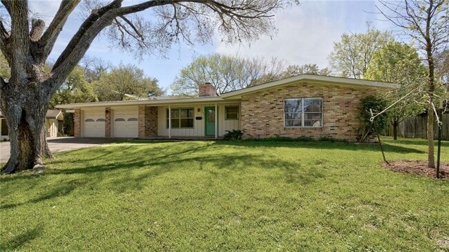 Building Photo - 703 Buckingham Cir
