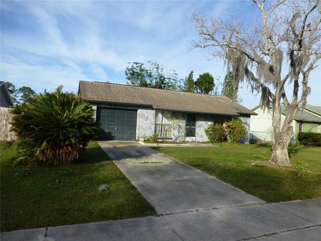 Building Photo - 6811 Lassen Ave