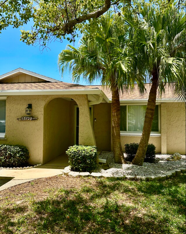 Foto del edificio - 13729 Cox Ave