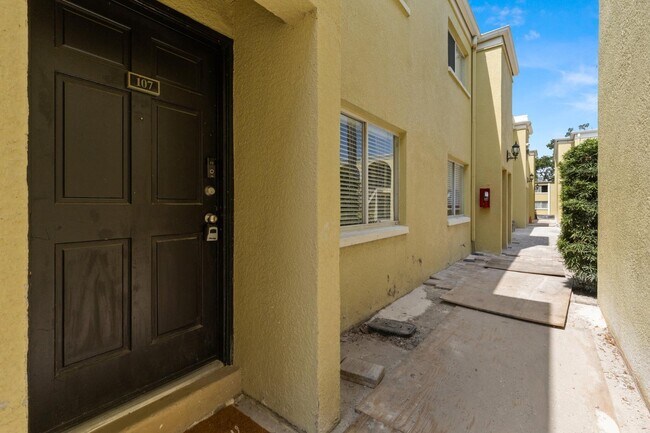 Foto del edificio - Azeele - 3206 West Azeele Street #107 - #107