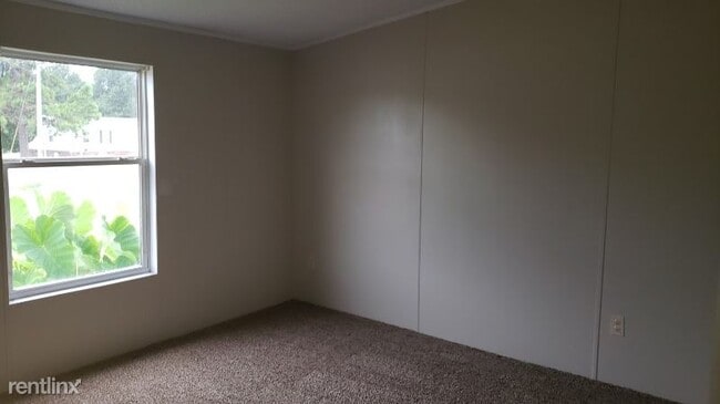 Building Photo - 3 br, 2 bath Mobile Home - 1124 Eulalia Ln