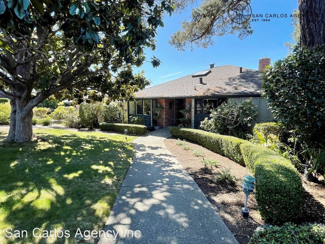 Primary Photo - 2 br, 2 bath House - 97 Del Mesa Carmel