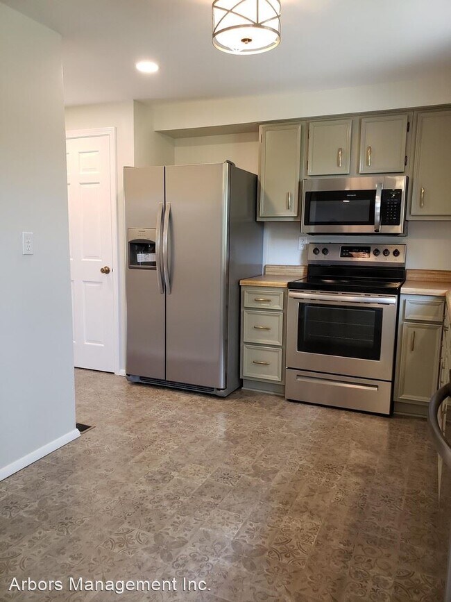Building Photo - 4 br, 2.5 bath House - 2340 Harrow Road