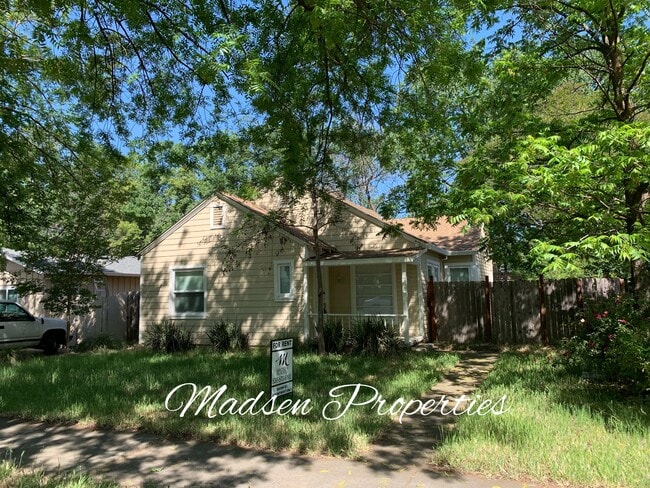 Foto del edificio - 432 W 1st Ave