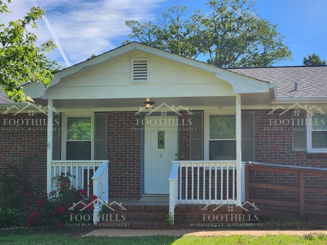 Building Photo - Spacious 3 Bedroom Home in Starr with Gara...