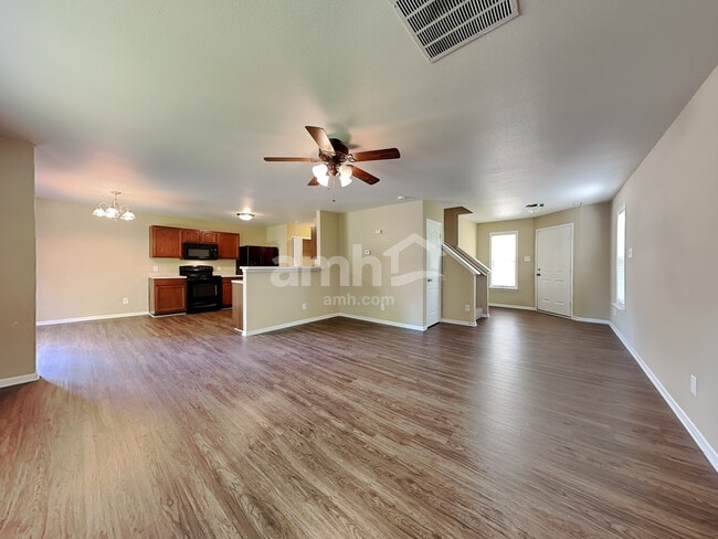 Foto del edificio - 4112 Lakewood Glen Dr