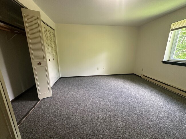 Foto del edificio - Hallmark Apartments