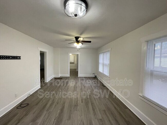 Building Photo - 1200 S Jefferson Ave