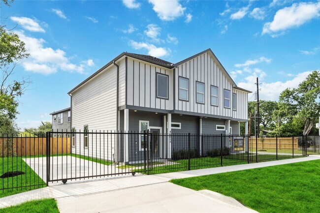 Foto del edificio - 4601 Newberry St