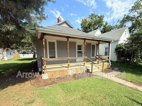 Building Photo - 2970 Starr St
