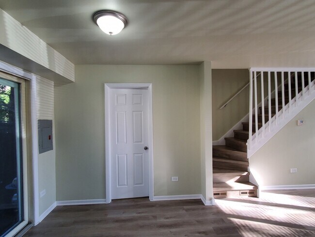 Foto del edificio - 7041 Mather Ave