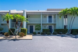 Building Photo - 1400 Mineo Dr