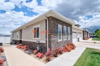 Building Photo - 1356 Stewart Falls Dr