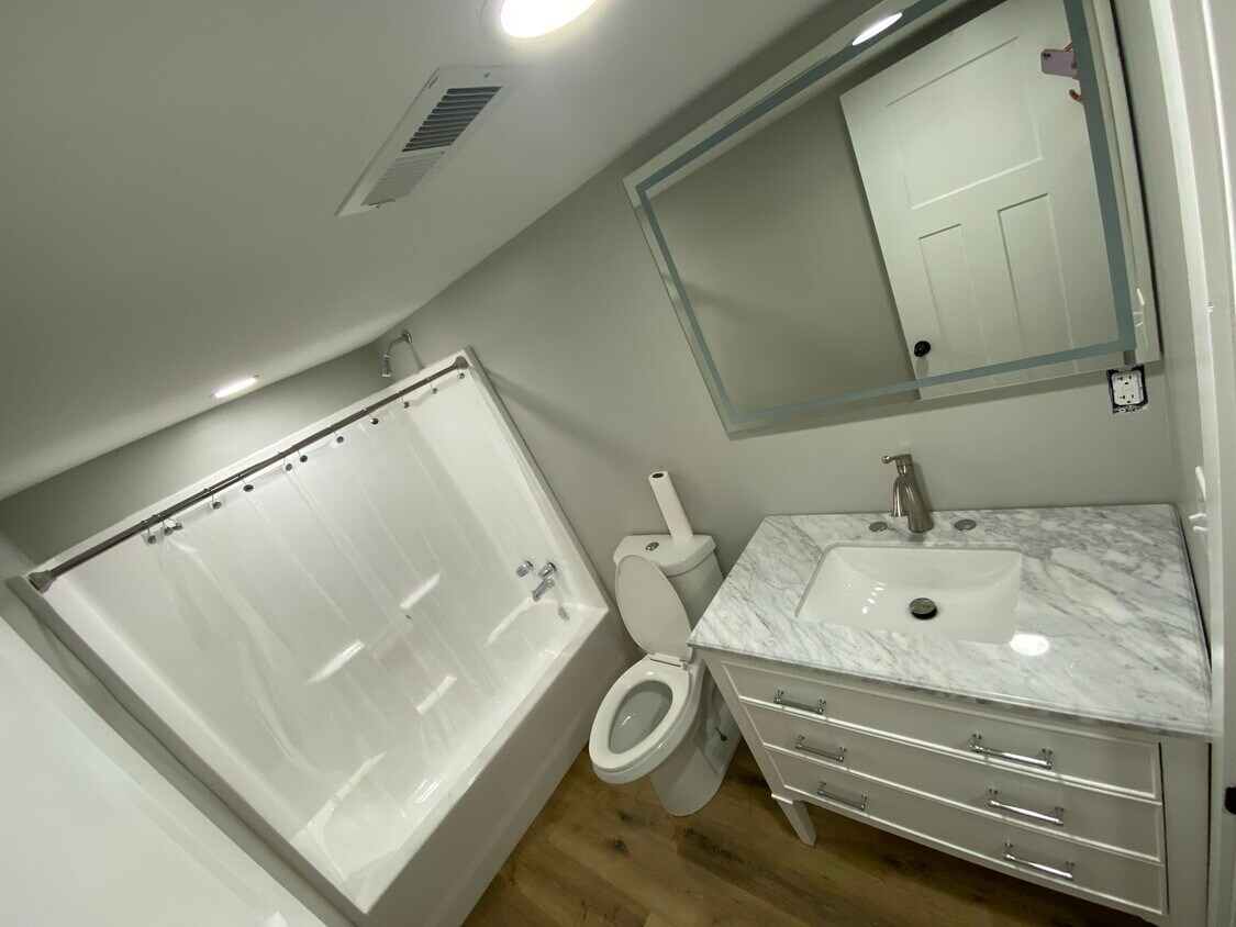 Foto principal - 5743 Dr Thomas Walker Rd