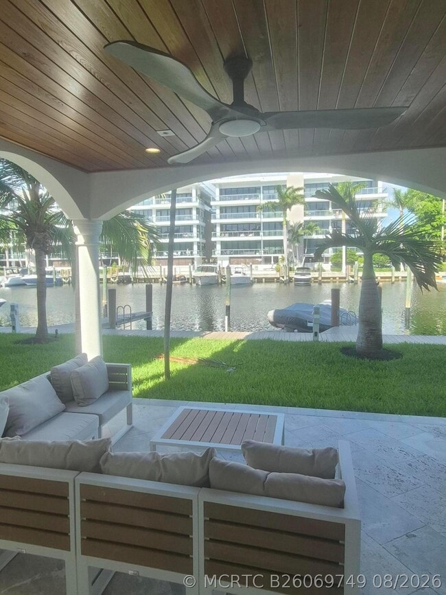 Building Photo - 71 Isle of Venice Dr