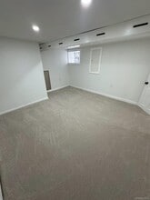 Building Photo - 964 E 42nd St